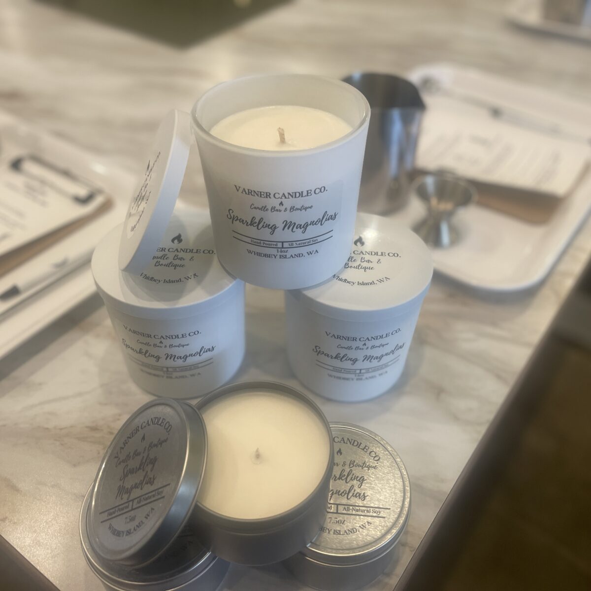 Sparkling Magnolias 14oz Candle